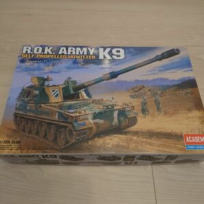 1/35 プラモデル　R.O.K. ARMY K9 自走榴弾砲　アカデミー