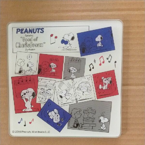 スヌーピー　カッティングボード　PEANUTS