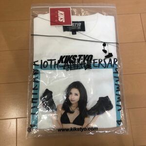 KIKS TYO Tシャツ PHOTO TEE 石川恋 ホワイト ジョーダン11 ガンマブルー　サイズM 未使用品