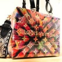 LOUIS VUITTON ルイヴィトン 限定 紙袋 ＆ クリアバッグ_画像2
