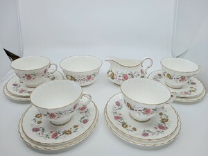 ROYALDOULTON ロイヤルドルトン　ローズウェル　トリオ4客　ミルクジャグ　シュガーボウル　セット　ヴィンテージ　金彩　レア