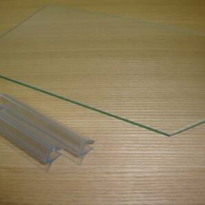 ガラス水槽600×200×200 仕切り水槽用 専用 ガラス蓋＋蓋受け 未使用品 （同梱発送のみ）の画像3