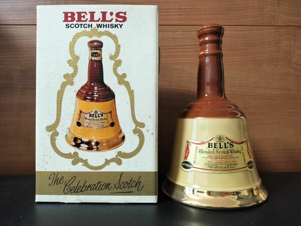 ベルズ スコッチウイスキー 古酒 BELL'S 陶器ボトル