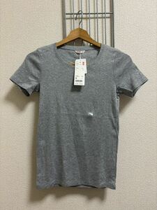 新品（タグ付き）［UNIQLO］ユニクロ　フライスクールネックT レディース　グレー　S Y3083