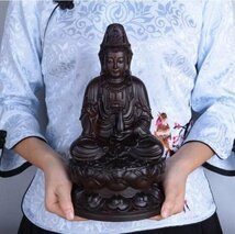 新入荷★仏教美術 精密細工 木彫仏像 木彫り 天然木 置物 浄瓶観音菩薩座像　仏像 高さ20cm_画像4