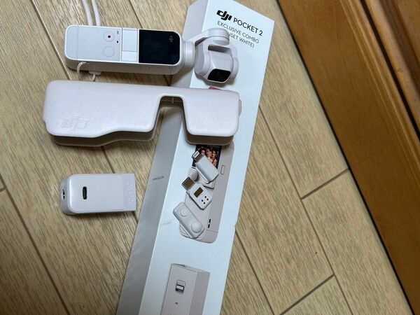 DJI OSMO POCKET 2 COMBO SDカード128G付き　サンセットホワイト