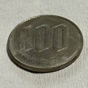 エラーコイン 100円 硬貨 百円白銅貨 昭和56年 文字つぶれ 図柄つぶれ ギザなし コレクションの画像2