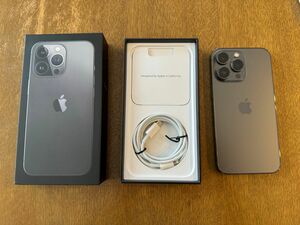 iPhone 13 PRO 128g 中古品　美品　ドコモ　SIMフリー　ブラック