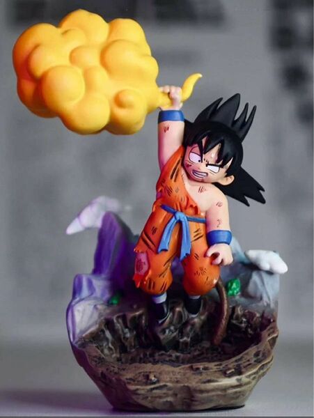 ドラゴンボール　孫悟空　幼少期　キントーン　　フィギュア