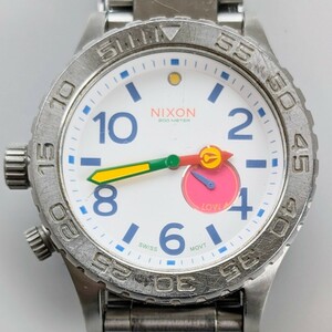 NIXON MINIMIZE THE 42-20 ニクソン ミニマイズ THE 42-20 白文字盤 2針クオーツ シルバーカラー 電池交換済 稼働品