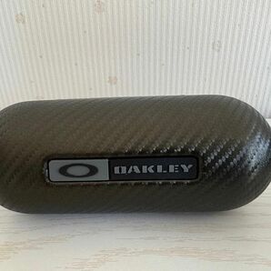 OAKLEY LARGE CARBON CASE 