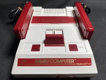 Nintendo Family computer HDMI化 カスタマイズ ファミコン ＋動作確認用ソフト（ドラゴンクエストシリーズ）４本セット [F001]_画像3