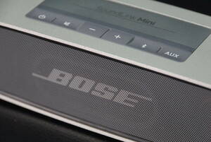 BOSE◇model-SoundLink Mini◇ポータブルスピーカー◇ボーズ◇充電ベース付きジャンク美品！！
