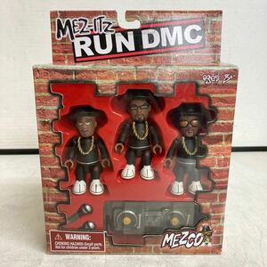 L235 MEZCO MEZ-ITZ RUN DMC フィギュア Hip Hop RUN DMC 現状品