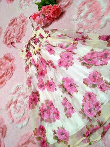 薄ベージュ×ピンク◆花柄◆編み上げ◆メチャ可愛◆サラサラ◆ワンピース
