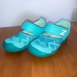 New Balance ニューバランス 16.5cm サンダル 子供 キッズ