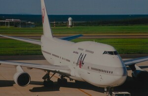 カラー写真KGサイズ新潟空港JAL機 2枚