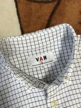 ■　VAN JAC 　OXFD　紺色格子模様　チェック　半袖BDシャツ 　ドライクリーニング済み　サイズLL　美中古　　　　　　　　送料370円～_画像2