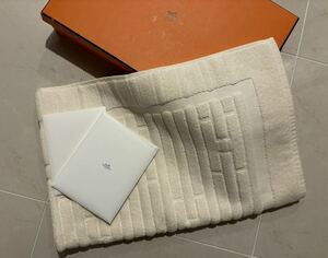 即決！良品 HERMES（エルメス）大判バスマット☆59×90☆ラビリンス