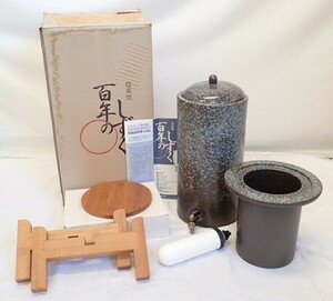 5026[M] хранение товар! не использовался * 100 год. ...* керамика водяной фильтр / Shigaraki ./ внутри рисовое поле . левый .. обжиг в печи / настольный / коробка * есть руководство пользователя .!