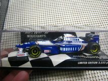 ・送料300円●ミニカー 現状●ミニチャンプス 1/43●ベネトン ルノー 1996 LAUNCH VERSION●F1 デーモン・ヒル #5_画像1