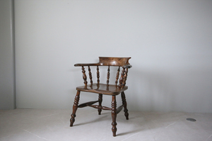  Britain antique * old tree smoker z chair / wooden Captain chair -/ armrest . chair chair / display shelf / store furniture display / England Vintage furniture 