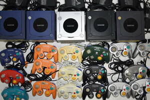 24Mdd【中古品】 ニンテンドー ゲームキューブ 本体 コントローラー アダプタ セット GAMECUBE Nintendo 任天堂 DOL-001(JPN) DOL-101(JPN)