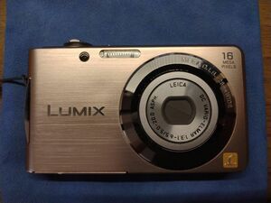 Panasonic LUMIX DMC-FH5 デジタルカメラ 訳あり