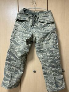 GORE-TEX ？サイズ M 新品 米軍 実物 放出品 ミリタリーパンツ ゴアテックス アメリカ軍 USAF USMC