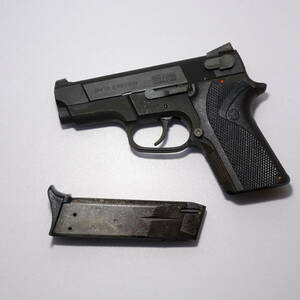 WA ウエスタンアームズ　40 S&W 固定スライドガスガン　動作品　ジャンク扱い　中古