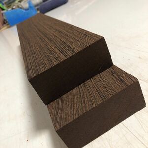 ウエンジ 柾目　厚板ブロック　2枚セット　465×90×37 80サイズ ピンホール