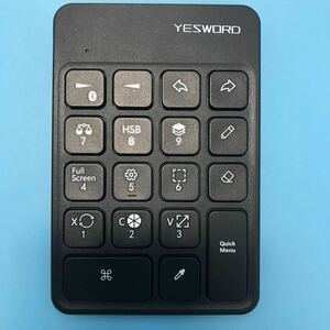 ク) [動作確認済み] YESWORD X-18 Procreate用 左手デバイス プロクリエイト キーパッド ワイヤレス ブラック 管理M 送料185円