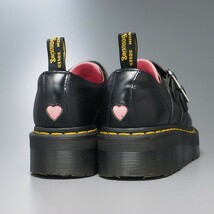 GP8261*Dr.MARTENS×LAZY OAF ドクターマーチン×レイジーオーフ*UK5《Buckle Creeper》厚底 レザーローファー*ハートバックル*黒×ピンク_画像3