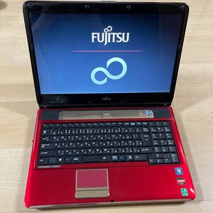 富士通 FUJITSU ノートパソコン LIFEBOOK AH520/2A FMVA52ARPJ