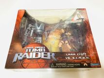 Tomb raider action figure Lara Croft vs S.I.M.O.N playmates / トゥームレイダー アクションフィギュア ララ・クロフト vs S.I.M.O.N_画像1