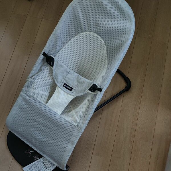 ベビービョルン バウンサー メッシュ BABYBJORN　シルバー