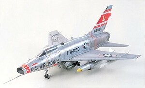 タミヤ 1/72 ウォーバードコレクション No.60 アメリカ空軍 F-100D スーパ