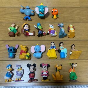 Disney ディズニー　フィギュア　21体　まとめ売り　中古品