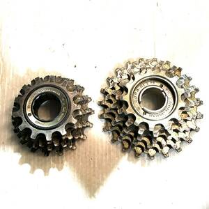 SHIMANO DURA-ACE MF-7400 ボスフリー スプロケット自転車パーツ (B4112)