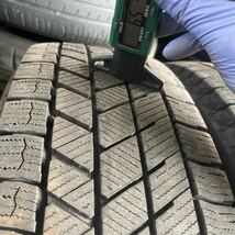 165/65R15 ブリヂストン ブリザックVRX3 中古スタッドレスタイヤ２本セット　2021年製　送料無料　　残溝有り_画像2