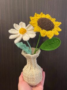 ハンドメイド ★デイジー雛菊 ひまわりお花 ★アクセサリー★編み物