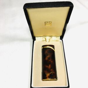 GIVENCHYji van si. Givenchy Wind proof turbo gas lighter smoking . lighter 