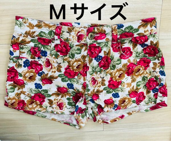 レディースファッション　ショートパンツ　花柄　Mサイズ　古着