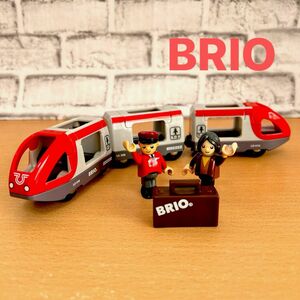 BRIO ブリオ　赤い　トラベルトレイン と 車掌さん お兄さん