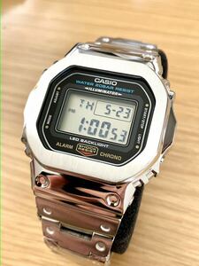 新品 フルメタル CASIO カシオG-SHOCK GショックDW-5600UE DW-5600 カスタム 本体付き デジタル腕時計 ステンレス シルバーベゼル＆ベルト