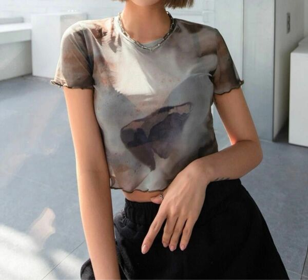 タイダイ柄シアー半袖　重ね着　透け感　韓国ファッション　トレンド　リラックス　シアー素材　シースルー