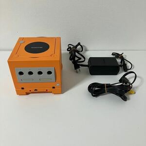 任天堂　Nintendo GAMECUBE ニンテンドー ゲームキューブ 本体 オレンジ ケーブル 通電確認済み