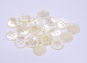 . button 13 millimeter ivory 20 piece 