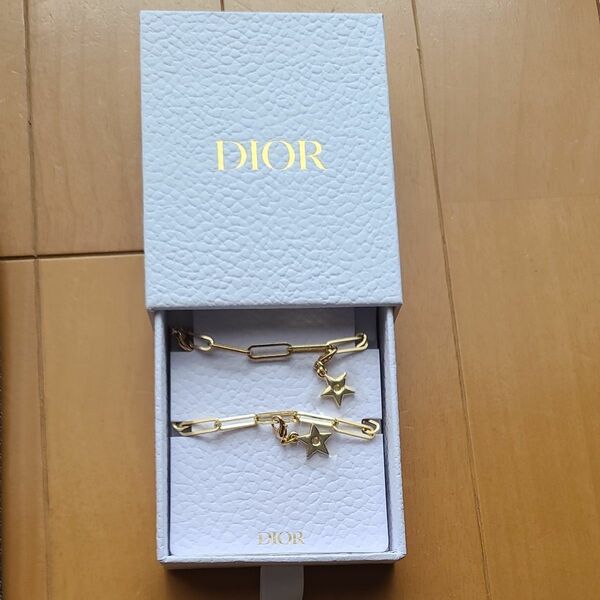 Diorノベルティフォンストラップ　箱無しで発送させていただきます