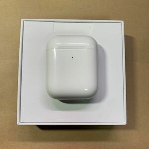 Apple AirPods 第二世代　充電ケース　ワイヤレス充電